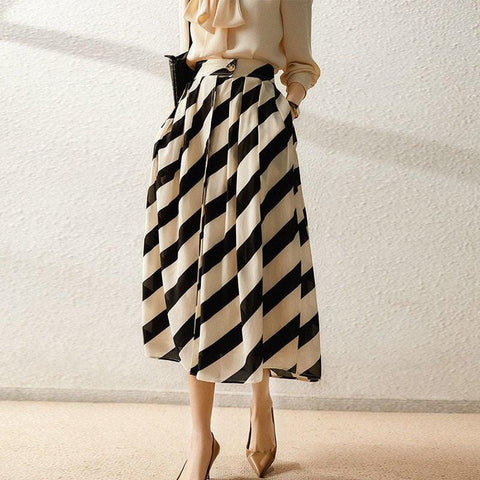 MiKlahFashion Women - Apparel - Skirts black white / M Vintage Striped Skirts