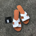 MiKlahFashion white / 37 Interlocking PU Leather